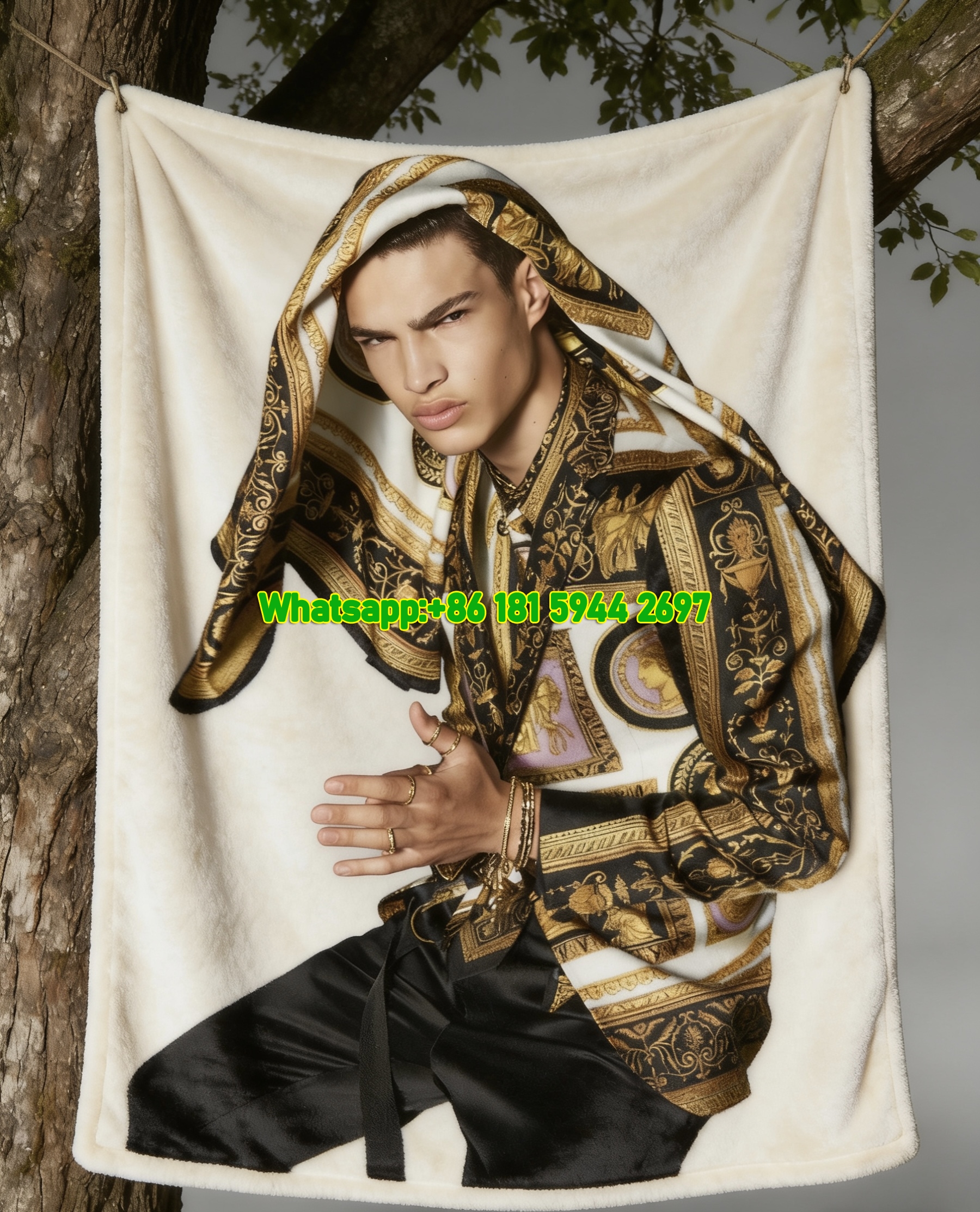 Versace Black Gold Barocco Print Flannel Sofa Throw Blanket IMG_1642